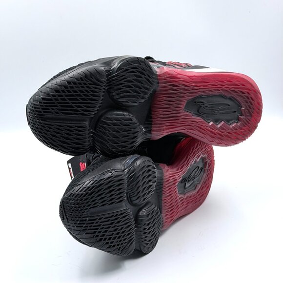 Nike LeBron 17 'Infrared VI' - Picture 9 of 11